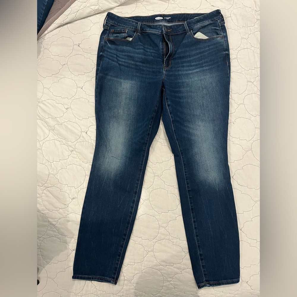Old Navy Mid Rise Skinny Ankle Pop Icon